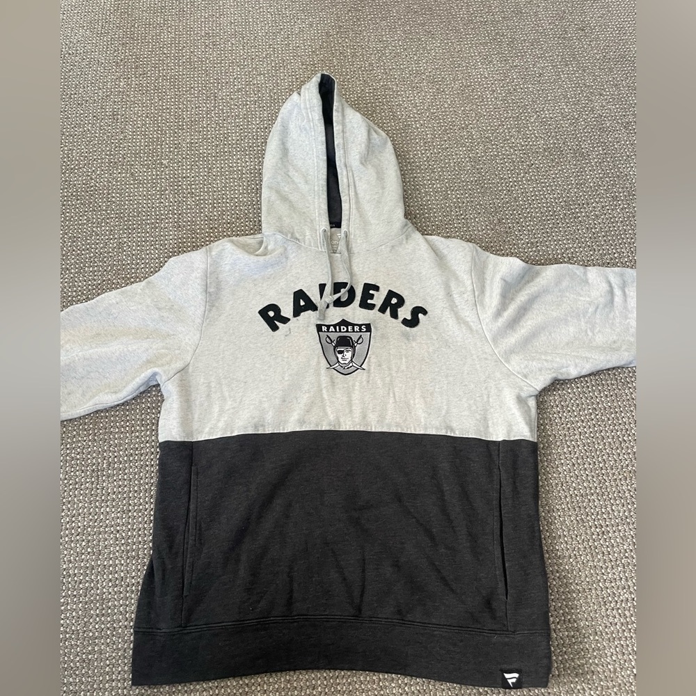 Fanatics XL Raider hoodie